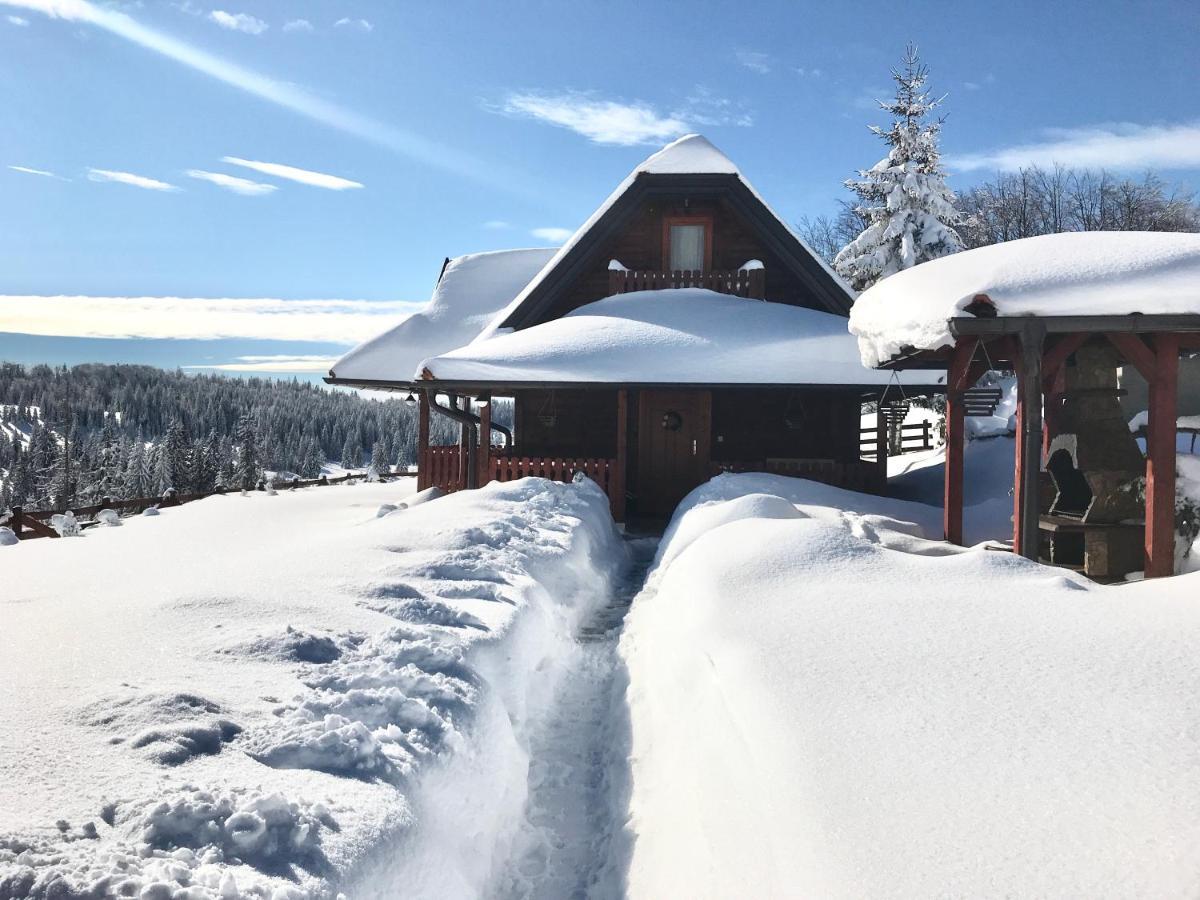 Holiday Home Perduh Sekulic Zewnętrze zdjęcie